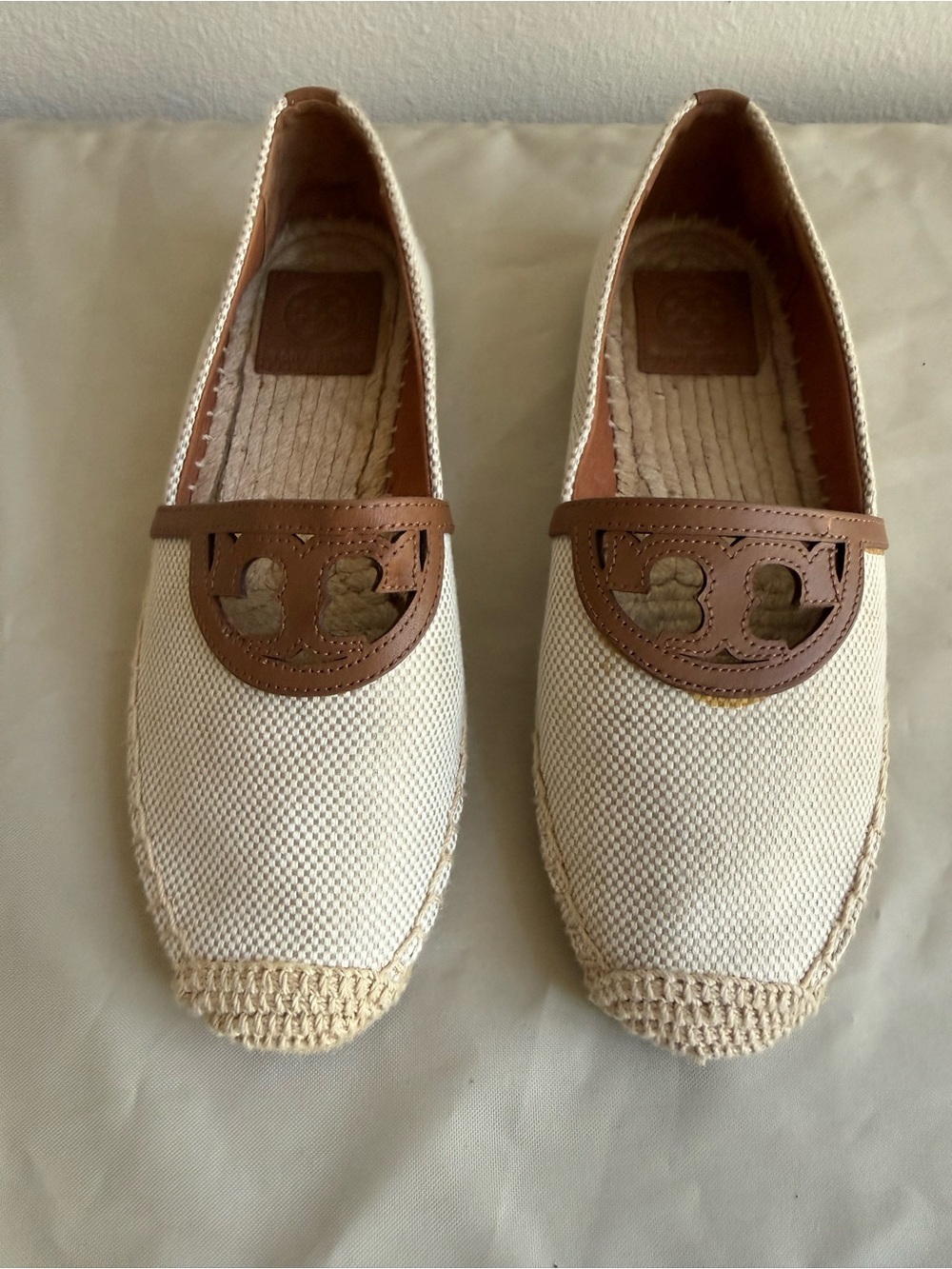 Tory Burch Canvas Leather Espadrille Flats Ivory Tan town Double T Logo Size 7